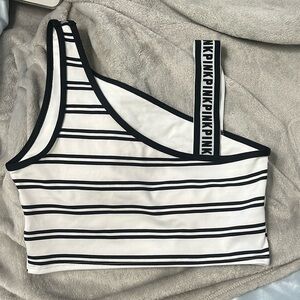 PINK sports bar/tank